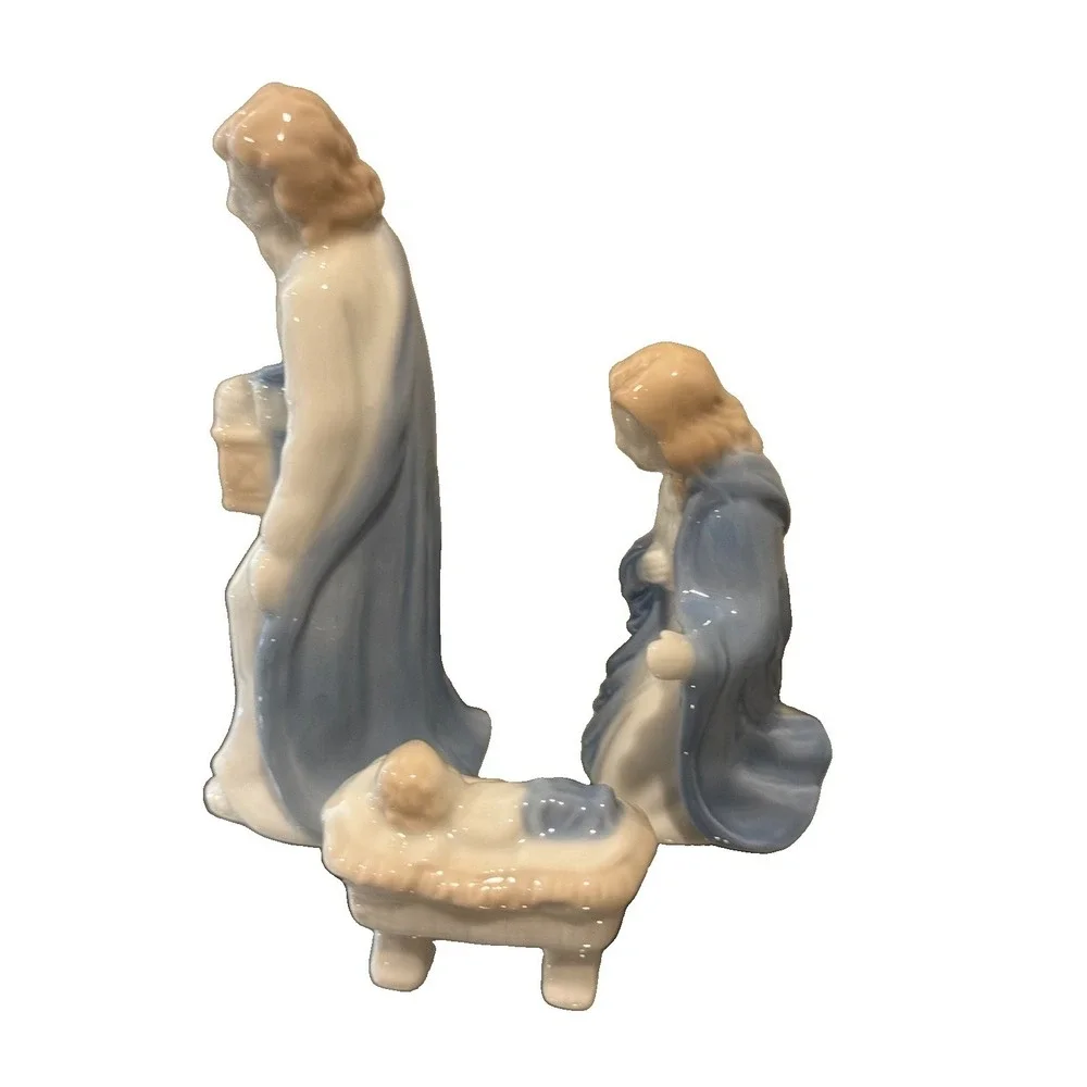 Vintage Colonial Candle Japan Porcelain Nativity Set Holy Family 3pc White Blue